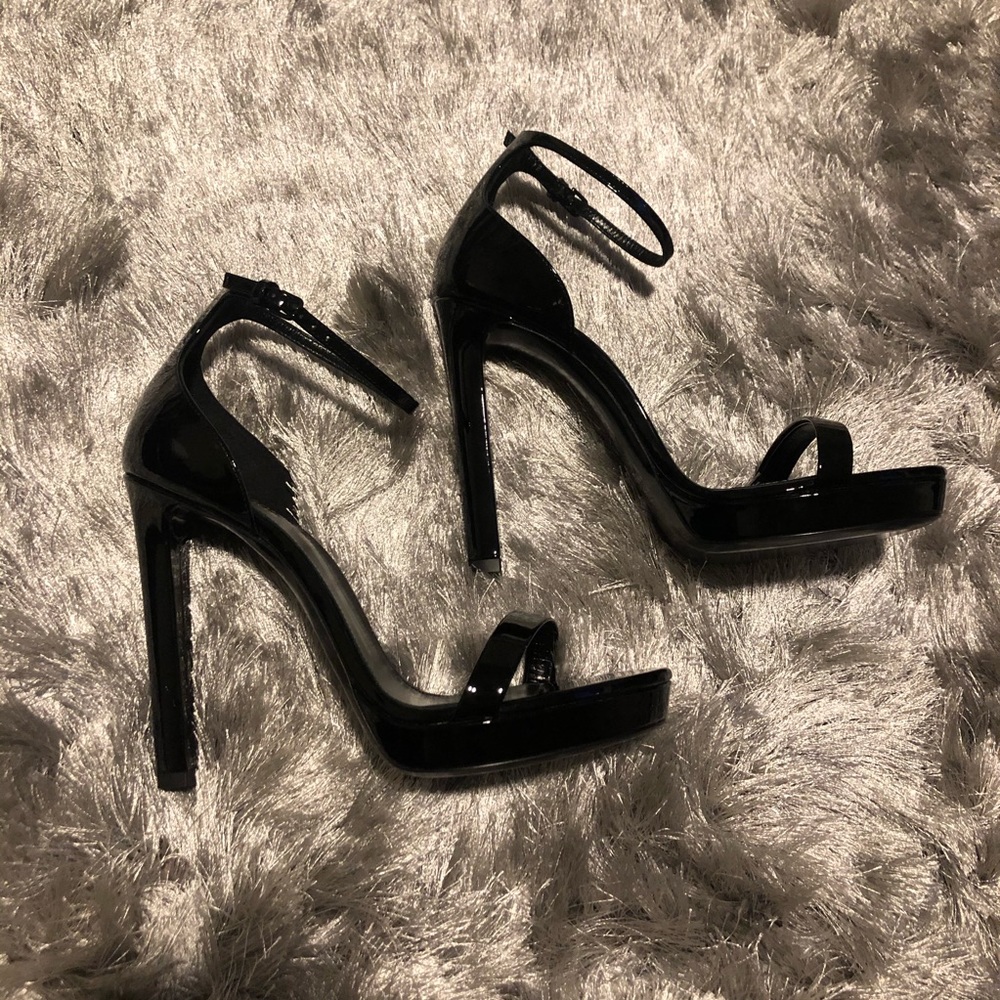 YSL Hall Sandal - Picture 2 of 8
